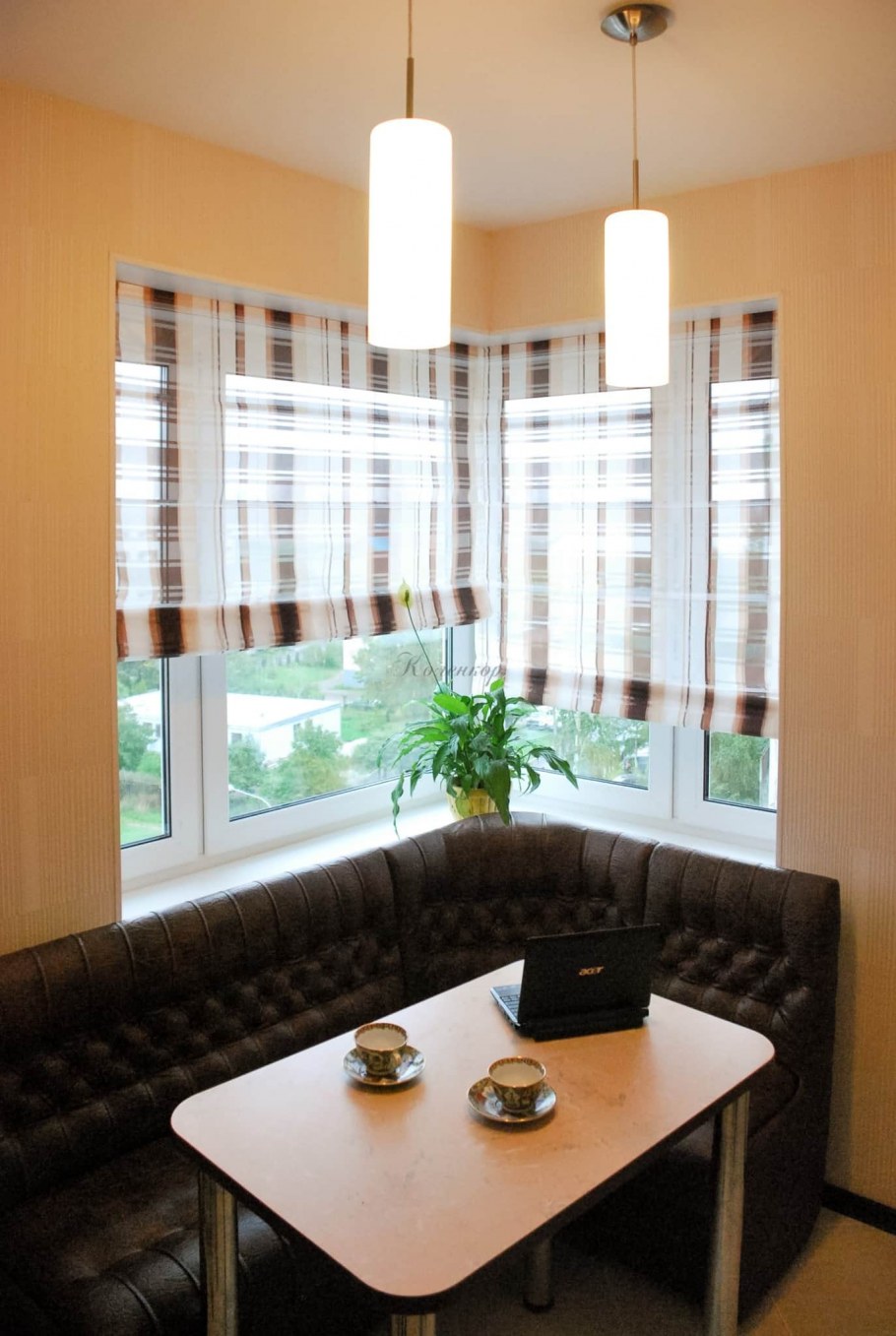 Римские шторы на угловое окно