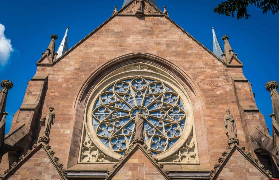 Кирпичная Готика готического собора