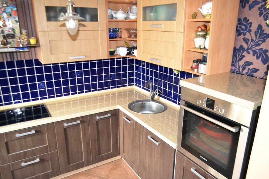 Стык столешницы для кухни