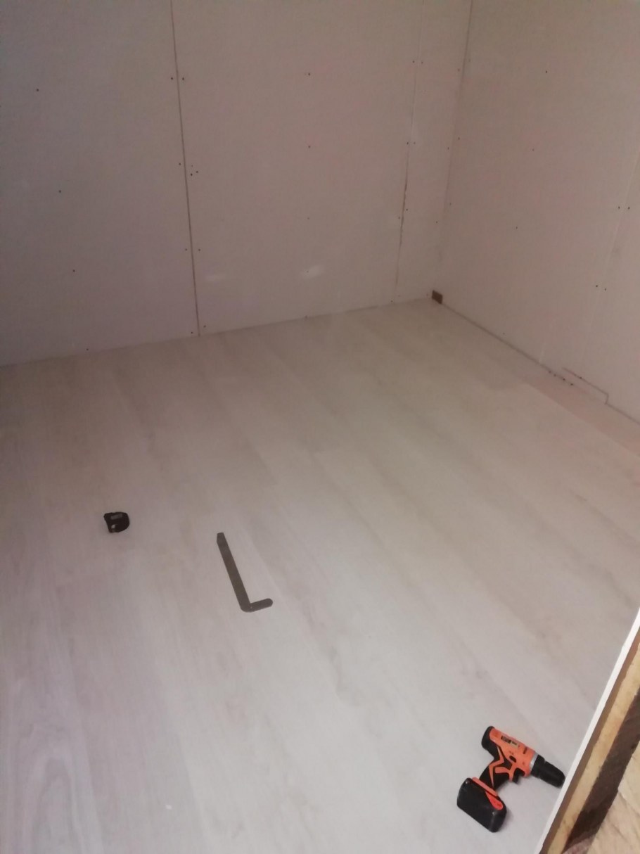 Чистовая отделка пола
