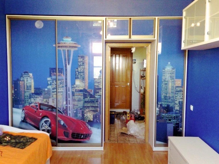 Встроенные шкафы на мансарде