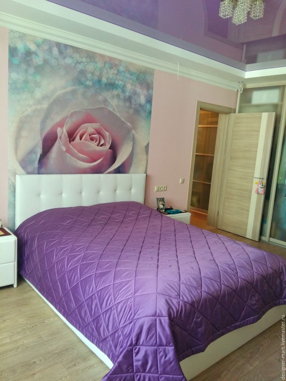 Спальня в розово сиреневых тонах