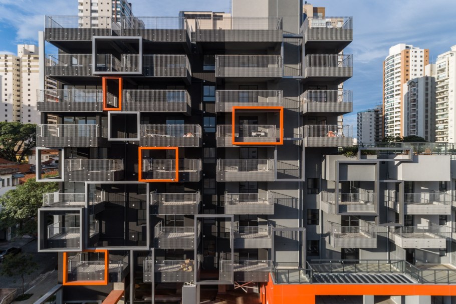 Фасады многоэтажных жилых домов