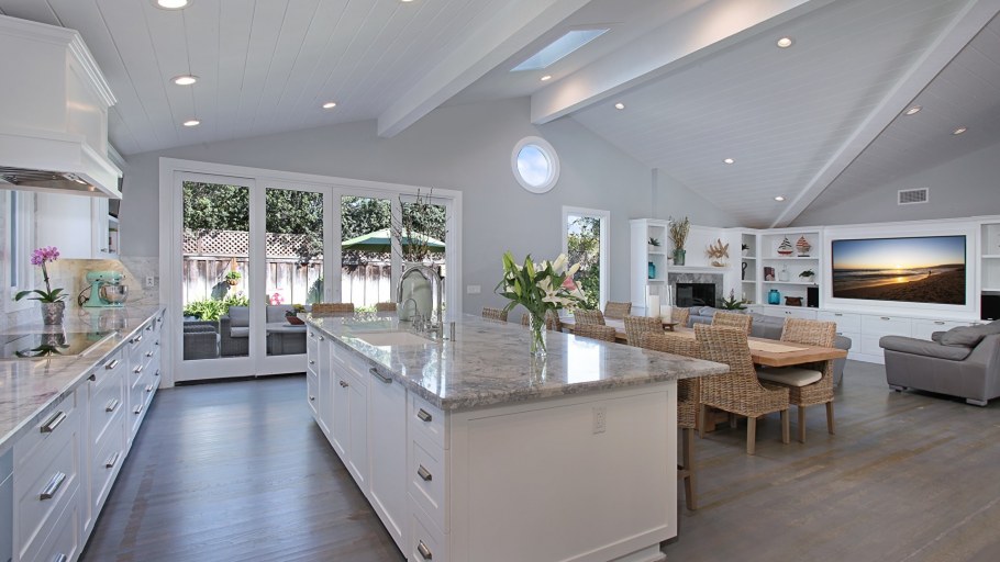 Многоуровневое освещение в интерьере