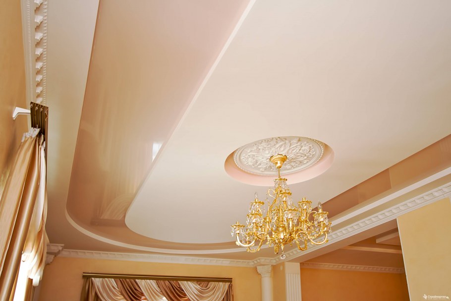 Спальня в персиковых тонах