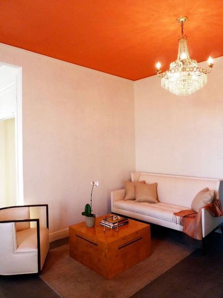 Оранжевый потолок