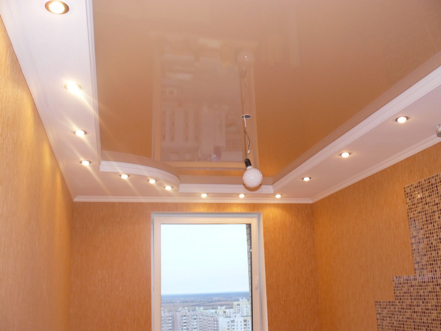 Сочетание персикового цвета с другими цветами в интерьере