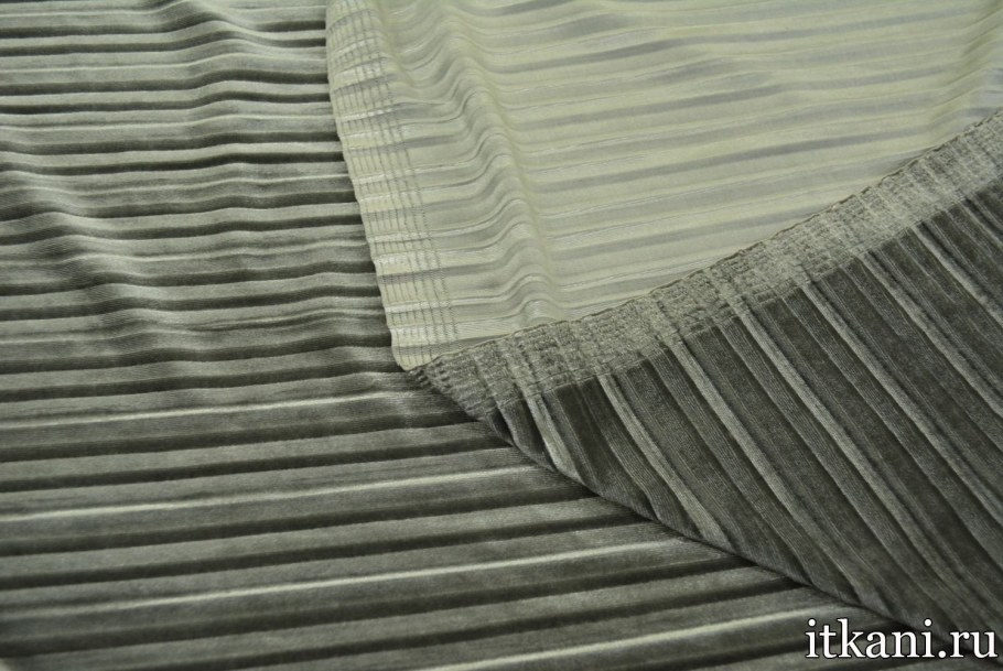 Розовая тюль