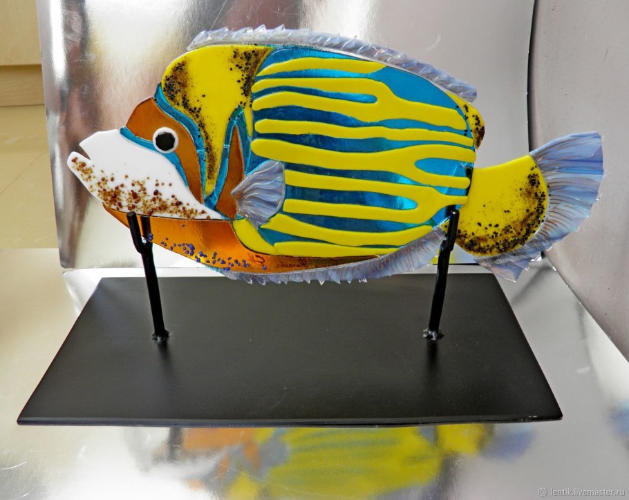 Интерьер с рыбками