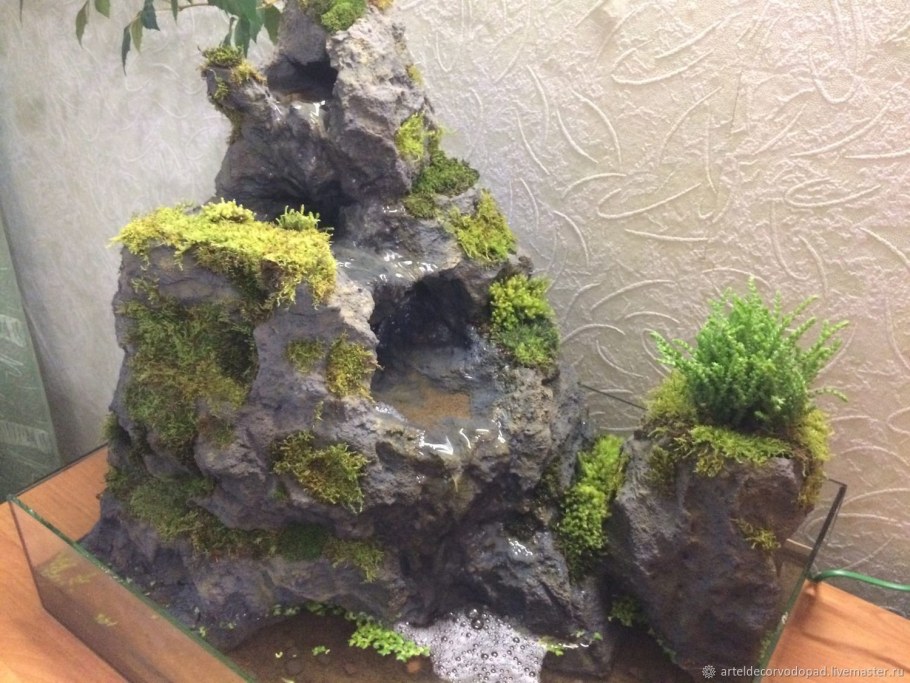 Фонтан Seliger Guo (из сланца)