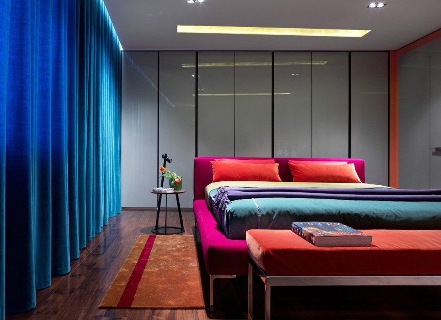 Яркий интерьер спальни