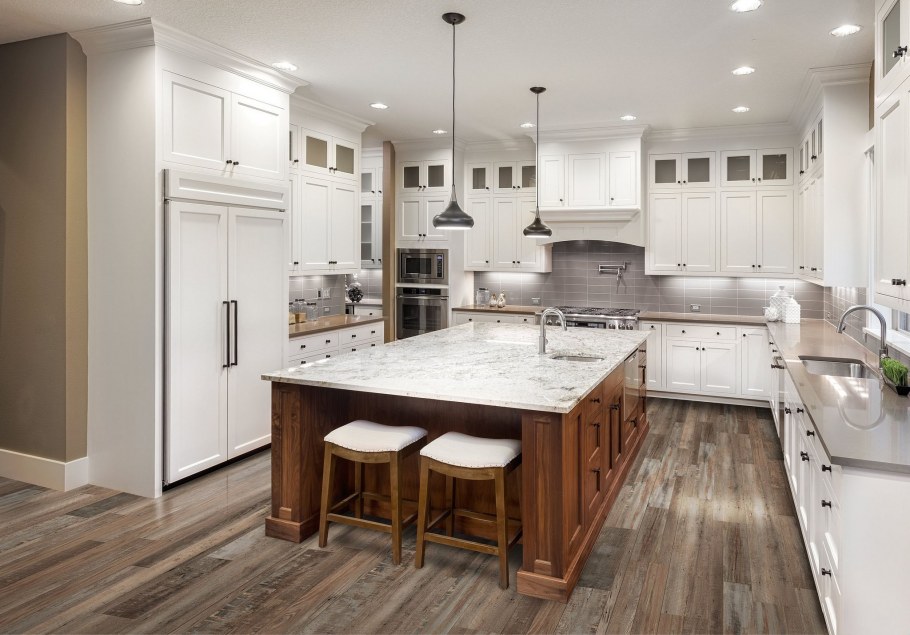 Паркет для пола на кухню