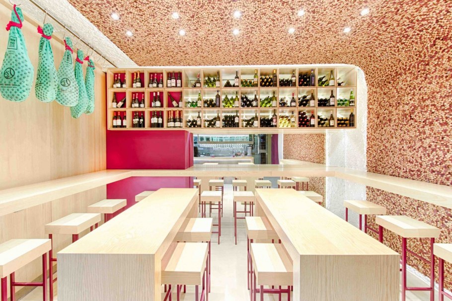 Внутренний интерьер кафе