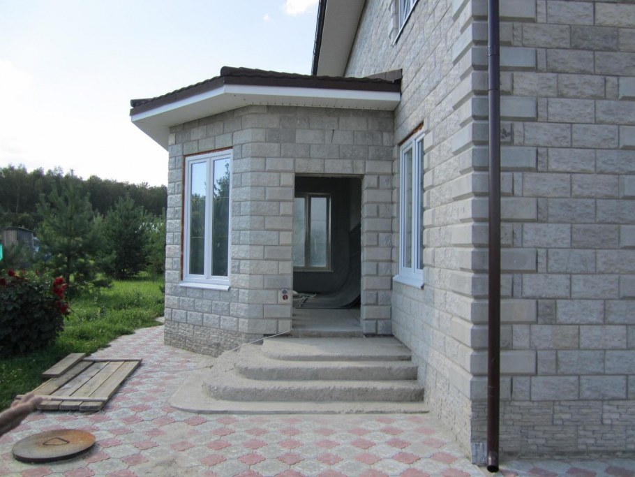 Пристройка к дому из пеноблоков