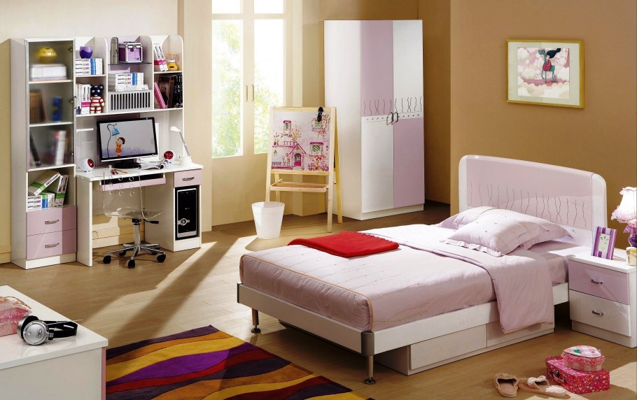 Обои в маленькую детскую комнату