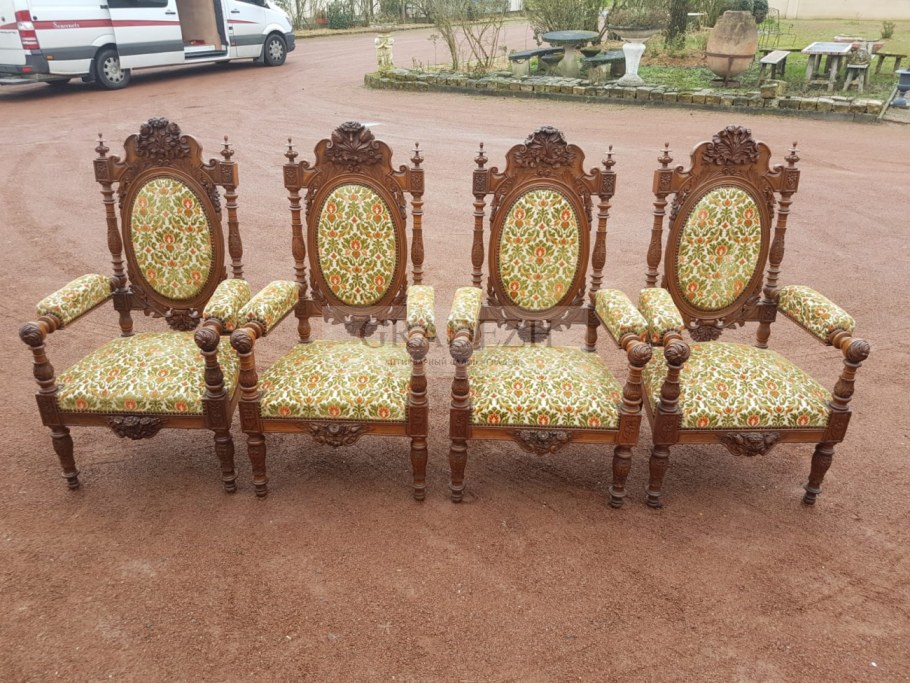Комплект стульев 19 век