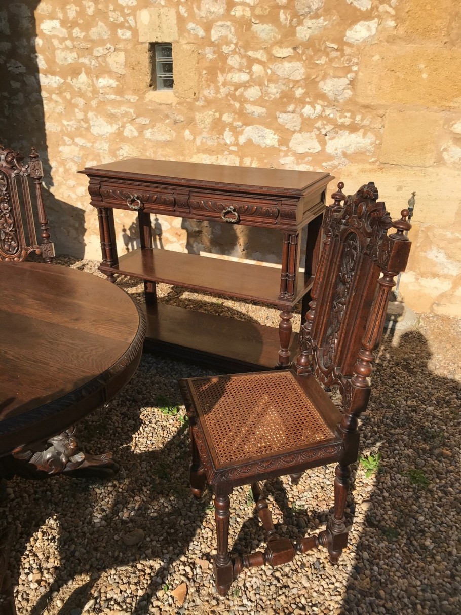 Антикварная мебель в Петровске