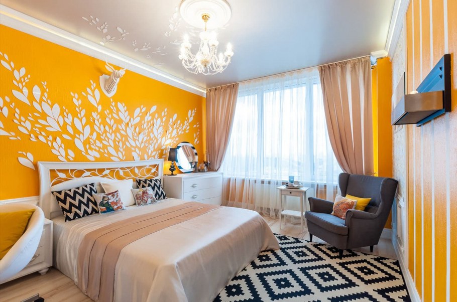Интерьер спальни в желтых тонах