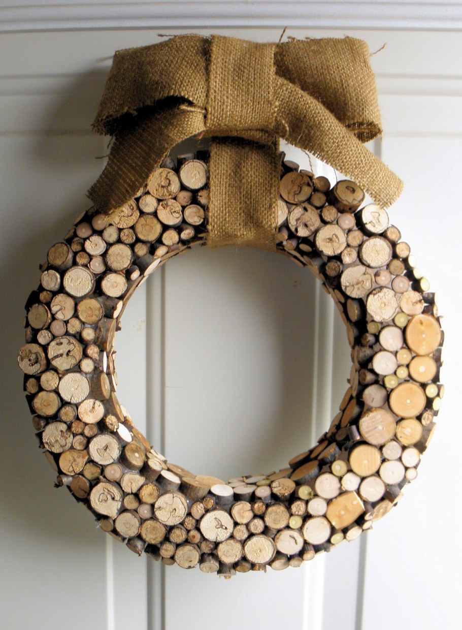 Венки из спилов дерева