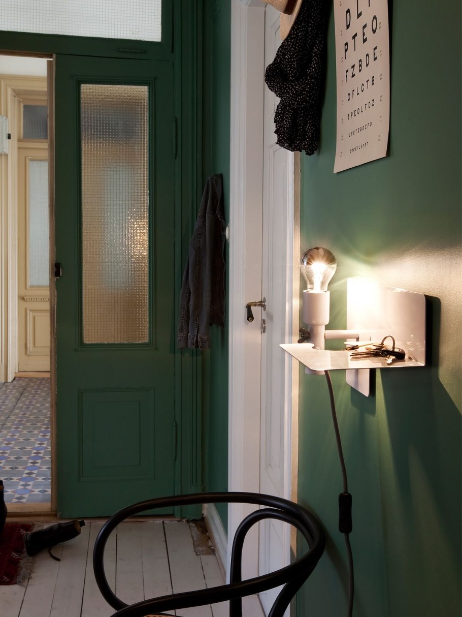 Прихожая в зеленом цвете