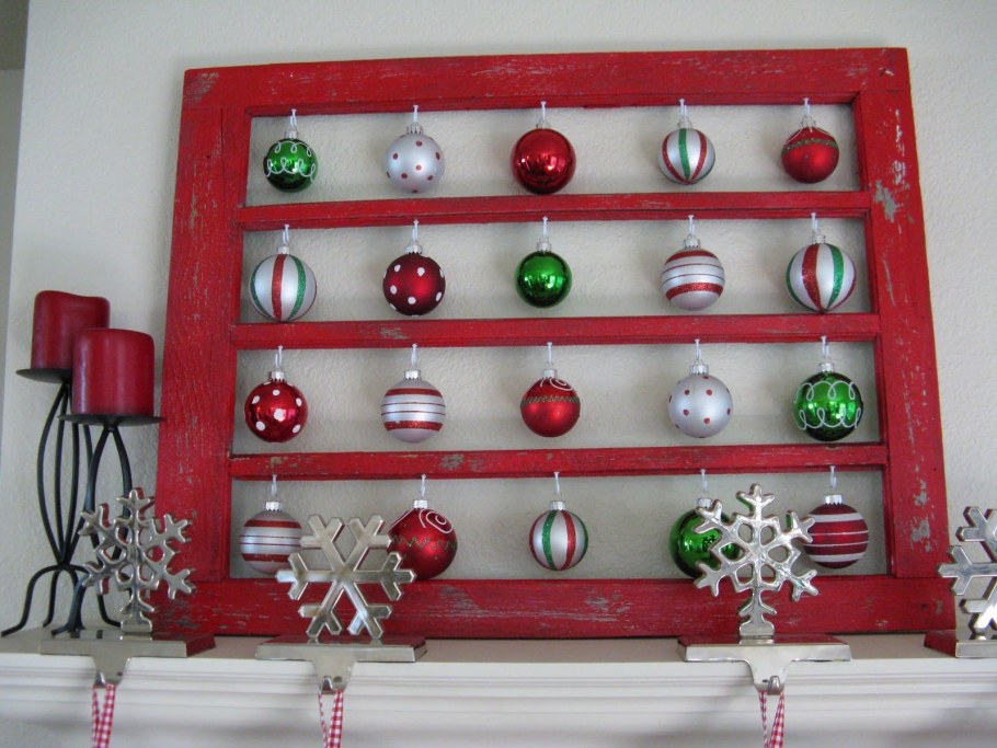 Елочные игрушки в интерьере