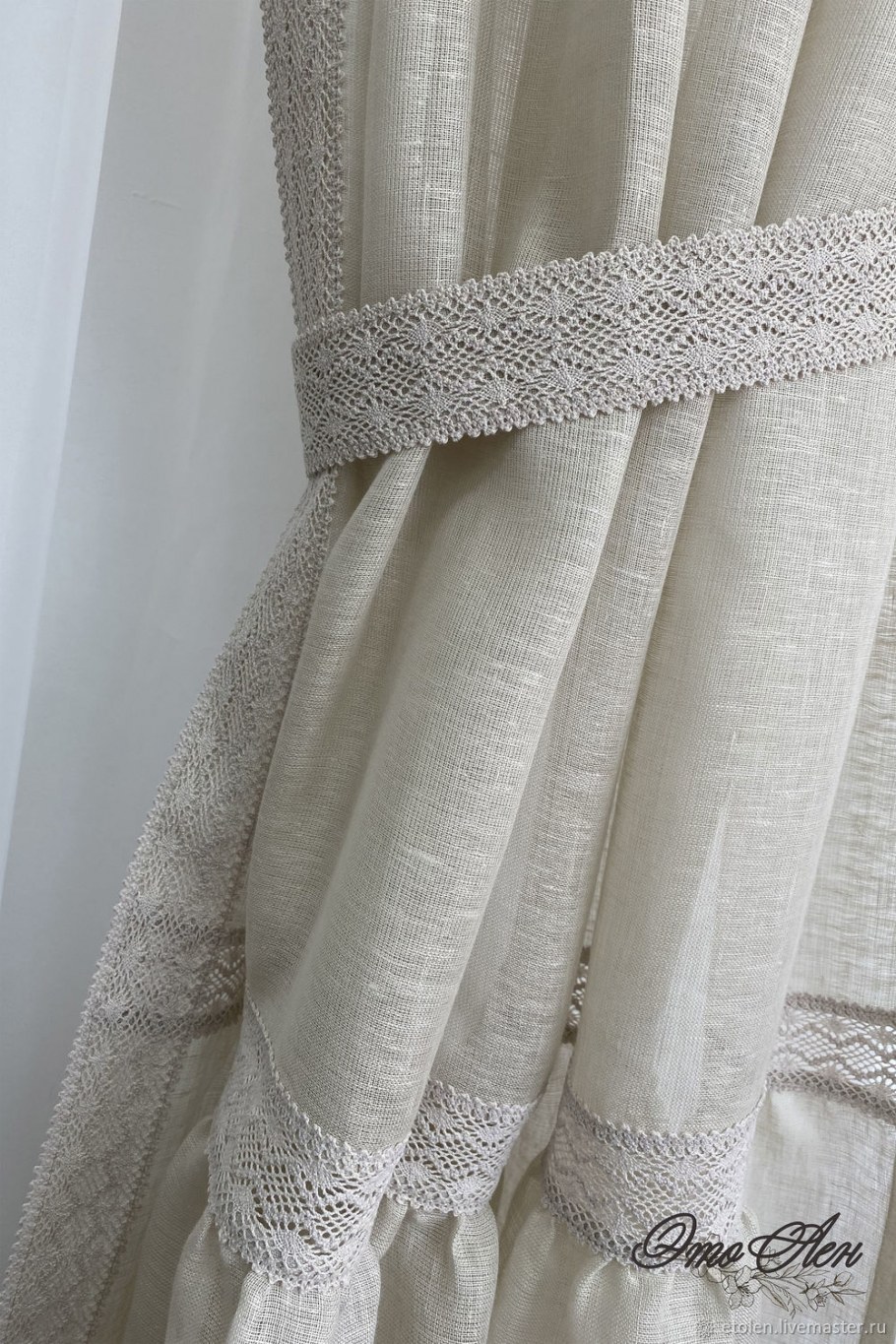 Льняные шторы с кружевом