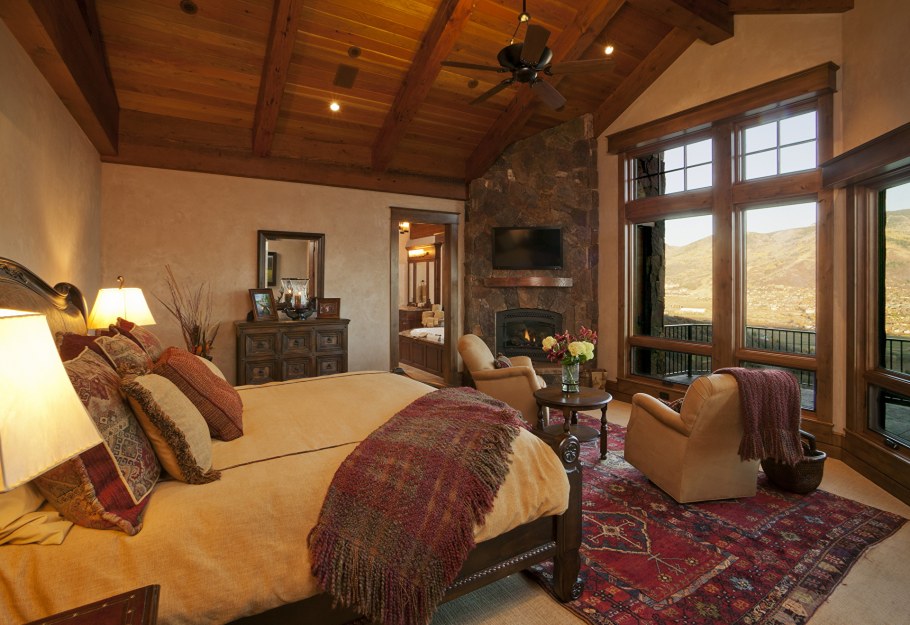 Маленькая уютная комнатка