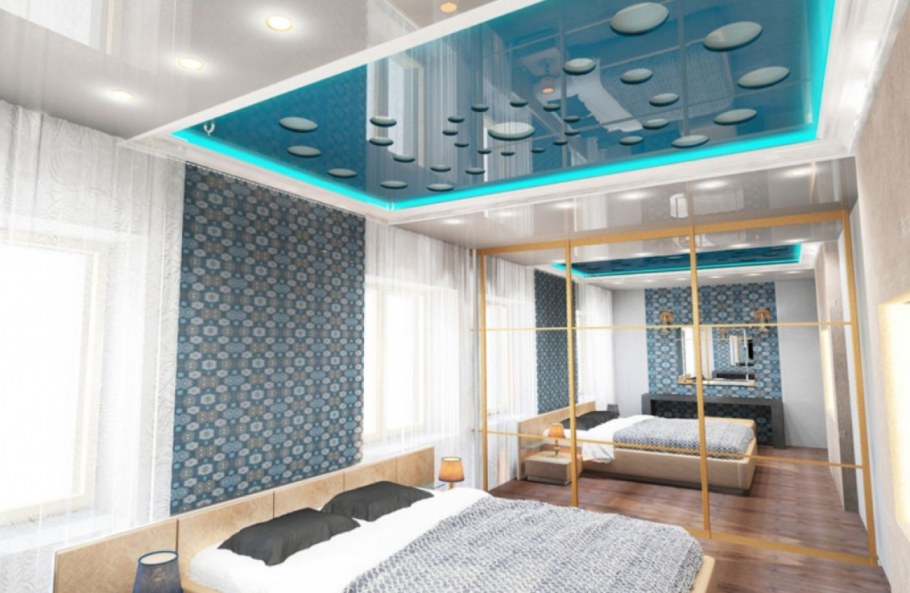 Резные натяжные потолки в спальне