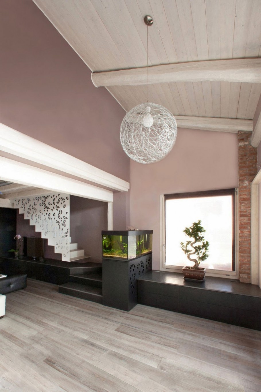 Стены цвета какао