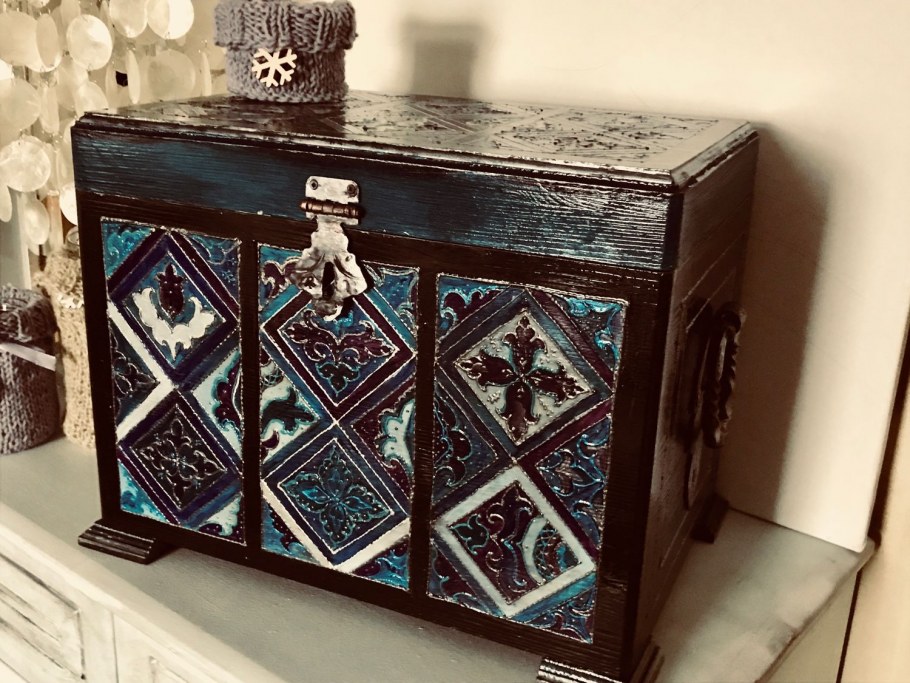 Сундук расписной