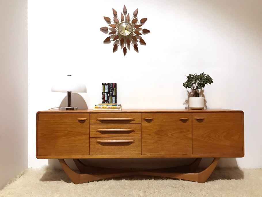 Буфет винный шкаф лофт