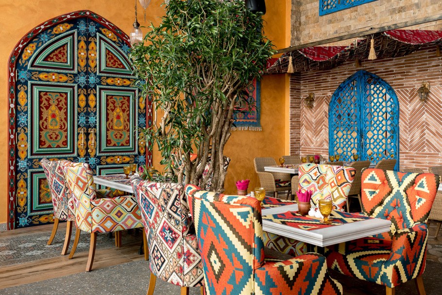 Интерьер кафе в мексиканском стиле