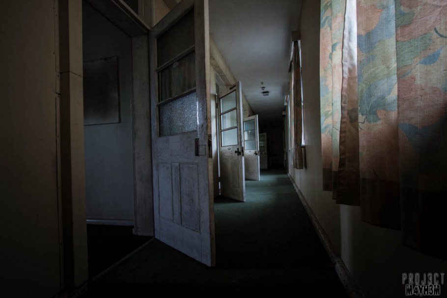 Темное помещение