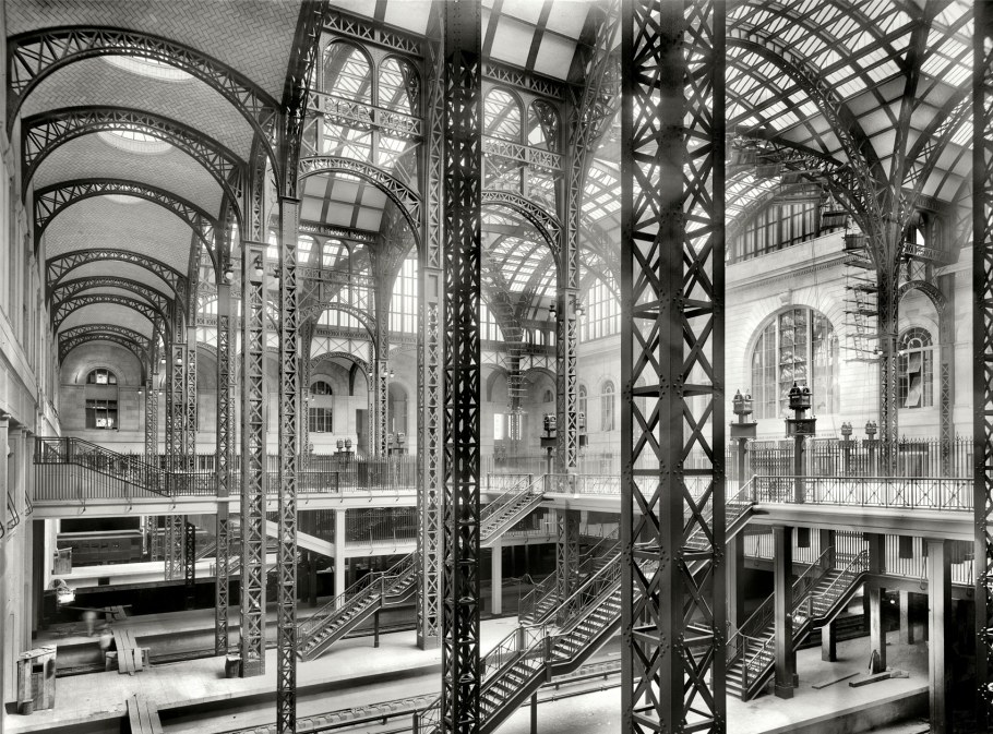 Пенсильванский вокзал Нью-Йорк