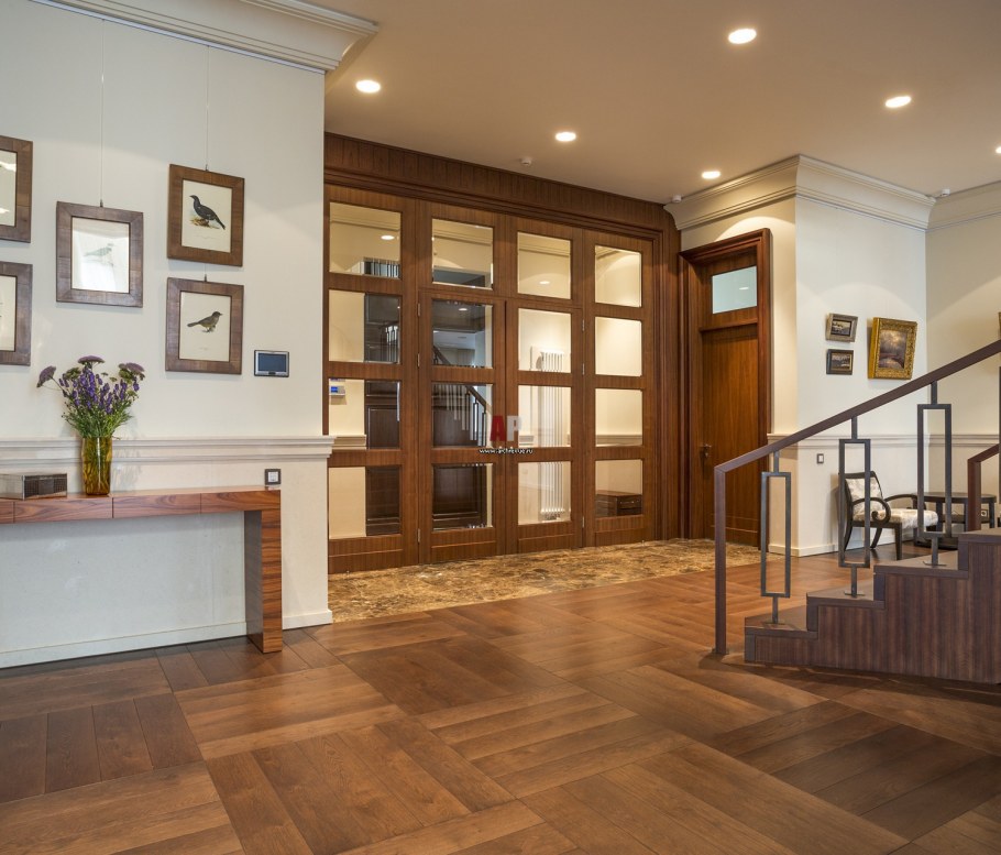 Интерьер входной зоны в частном доме