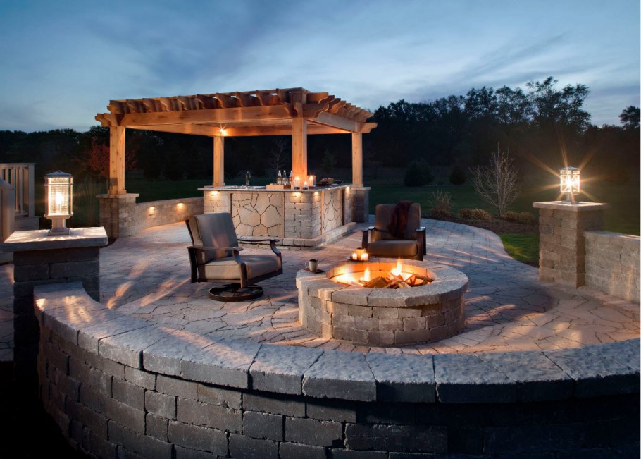Пергола с костровищем