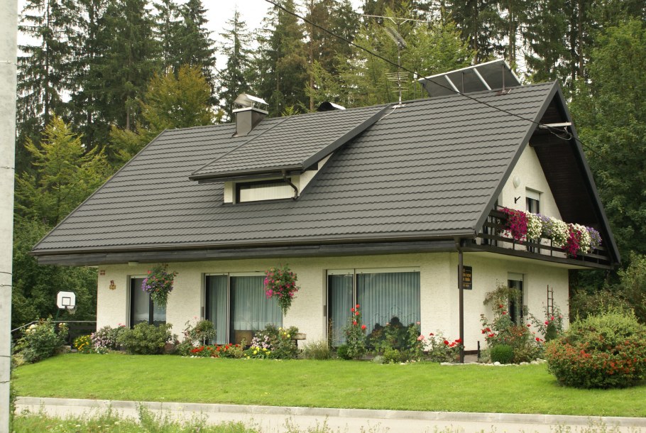 Интерьер двухскатной мансарды