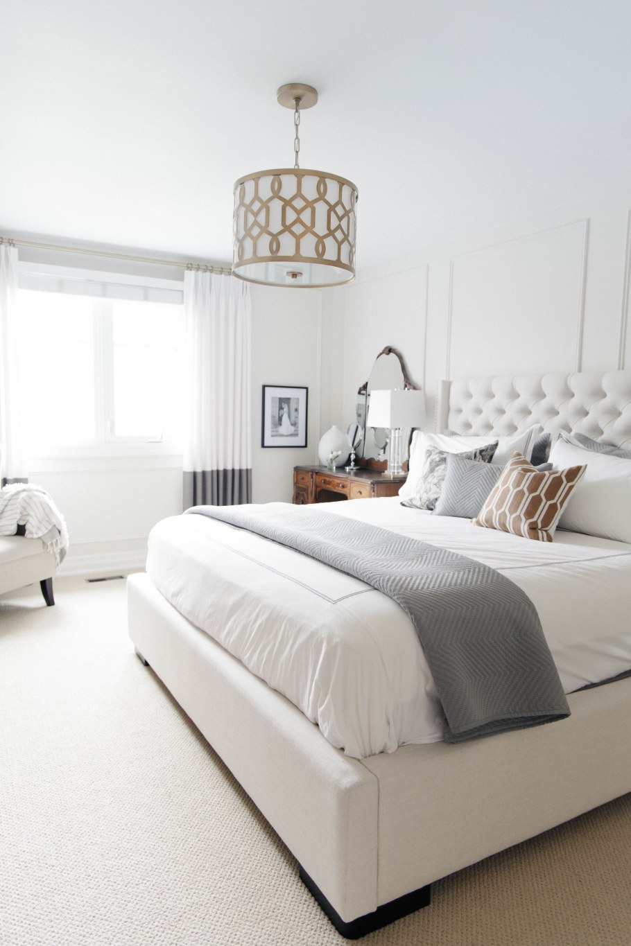 Белая спальня