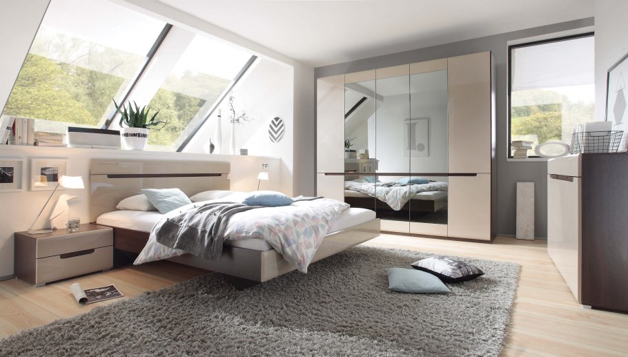 Стильная современная спальня