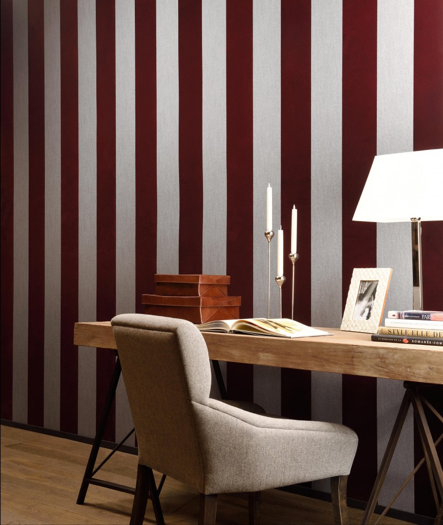 Обои в полоску в интерьере