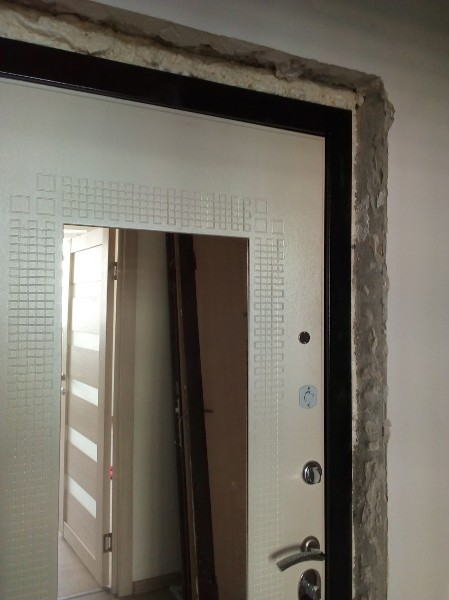 Отделка дверных откосов