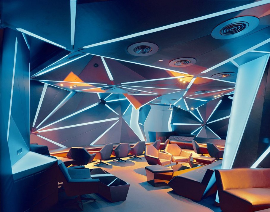 Футуризм в интерьере ресторана