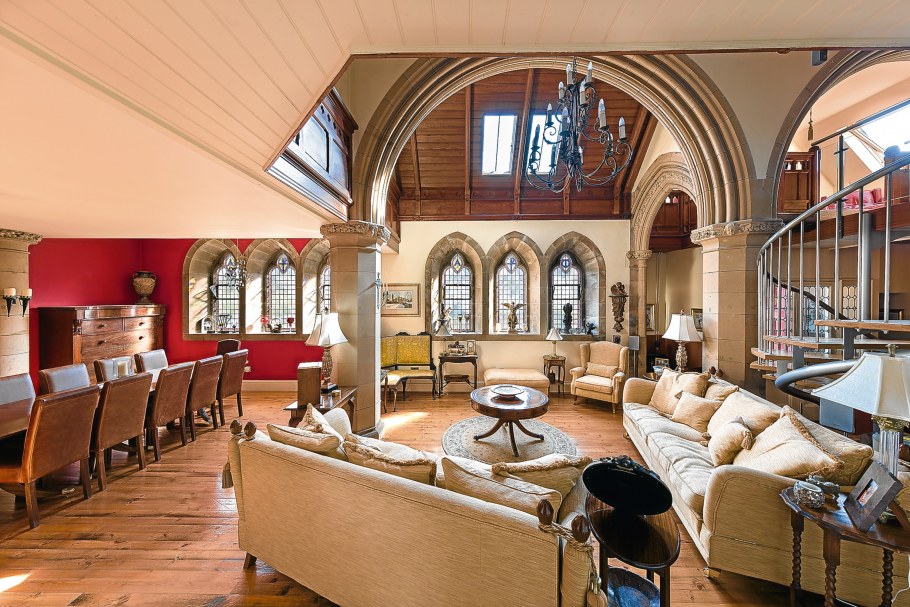 Интерьер замков романского стиля