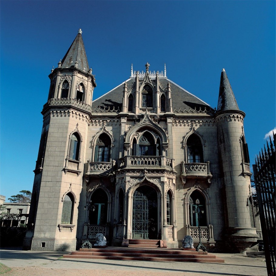 Дворцы замки романский стиль Готика