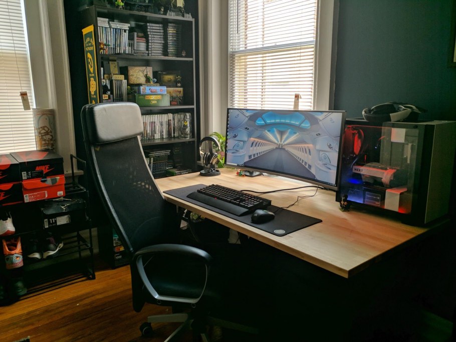 Рабочее место для левши