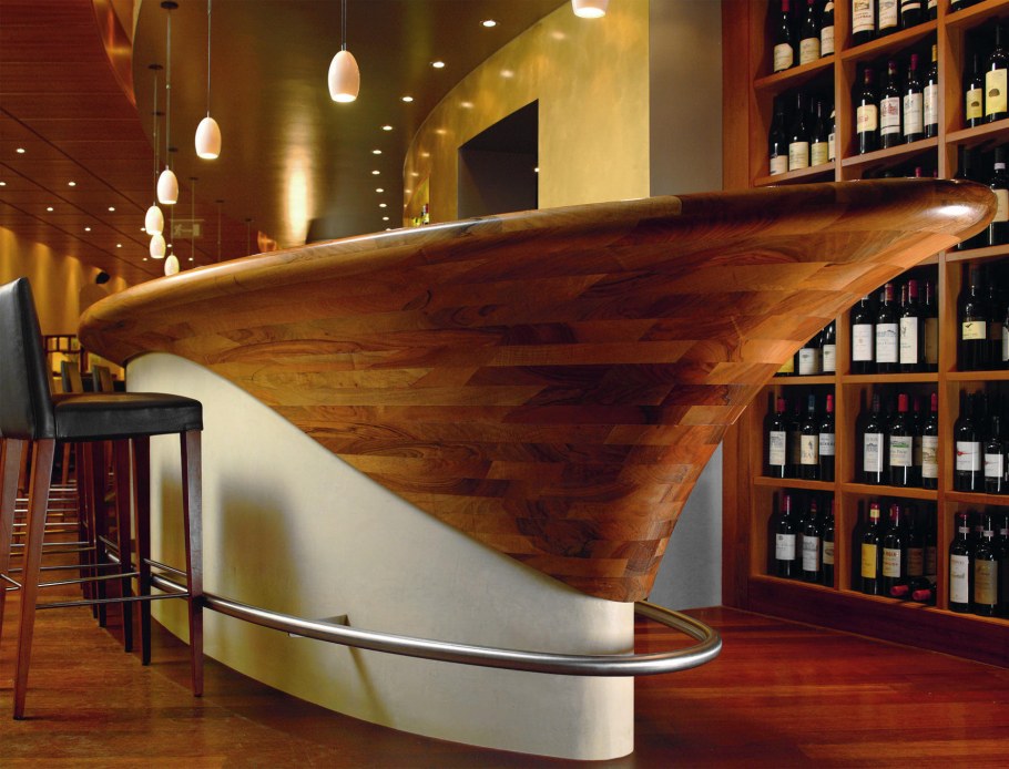 Опорная стойка