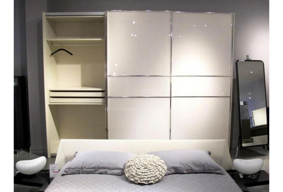 Гардероб в спальне