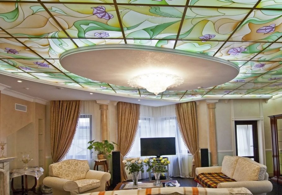 Витражные потолки