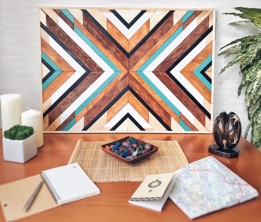 Деревянное панно