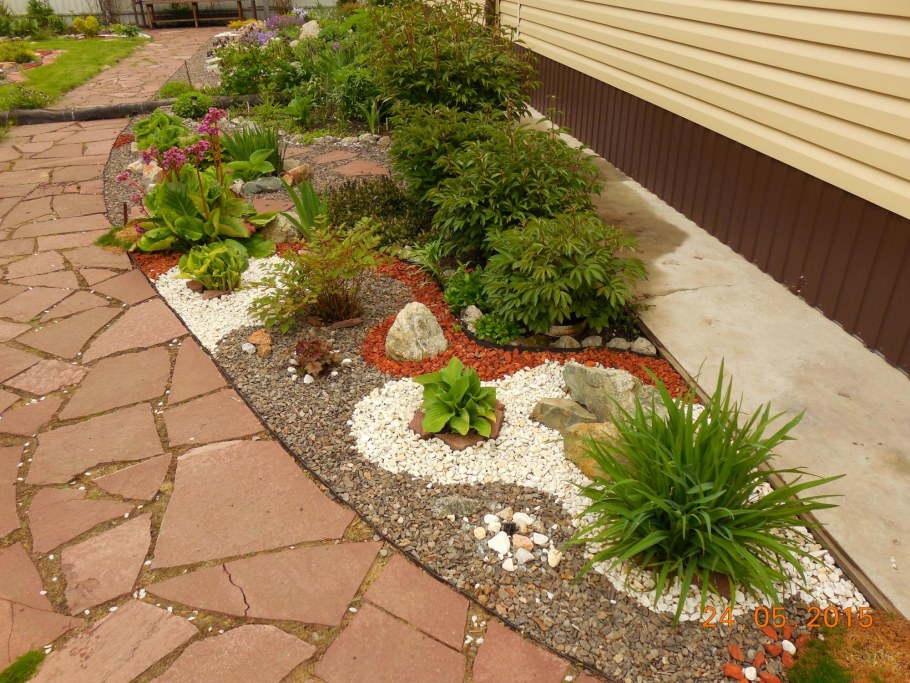 Дорожки в цветнике